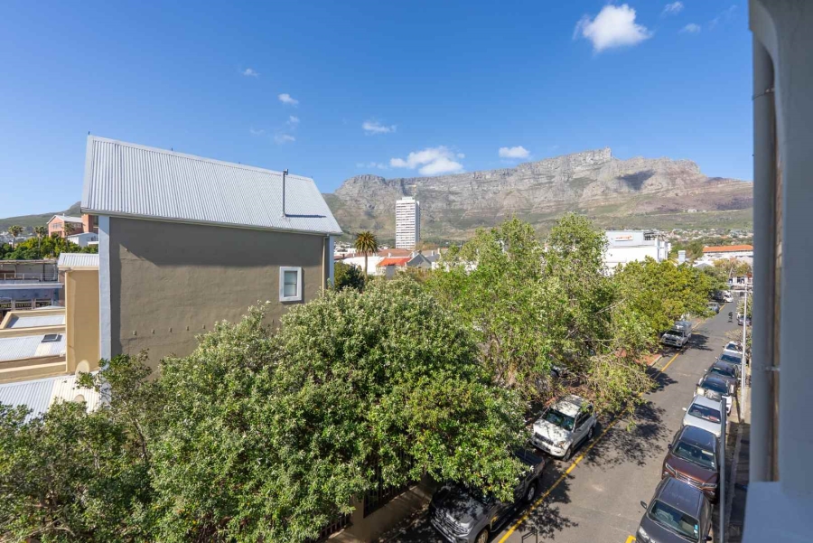1 Bedroom Property for Sale in Gardens Western Cape